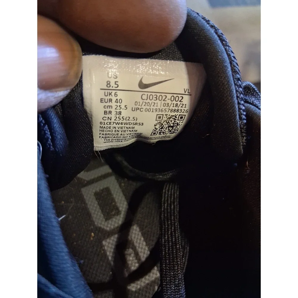Nike Womens Zoom Winflo 7‎ Running Womens 8.5 Shoes Sneakers Black CJ0302-002